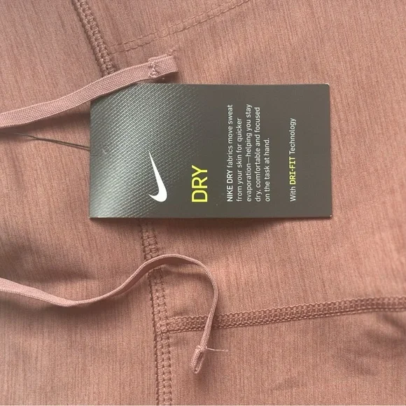 NWT Women’s Nike Dri-Fit Leggings Size M - Picture 3 of 10